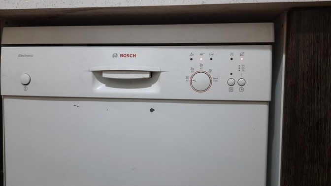 Arkadaşlar cahil demeyin inan ki yeni aldik yeni derken ikinci el ama yeni kullaniyorum?