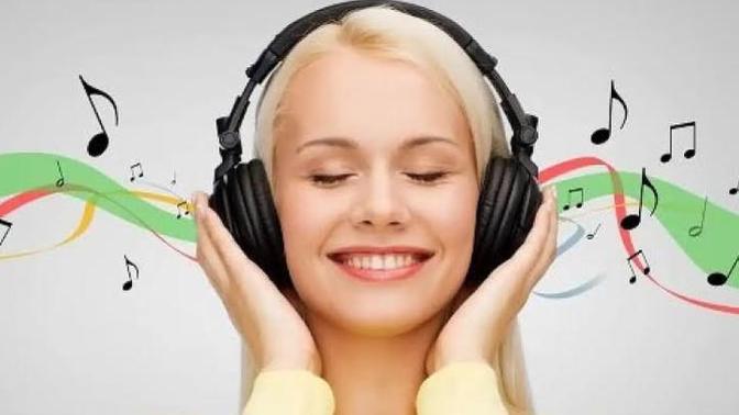 Temizlik ya da  herhangi bir iş yaparken müzik dinler misiniz?