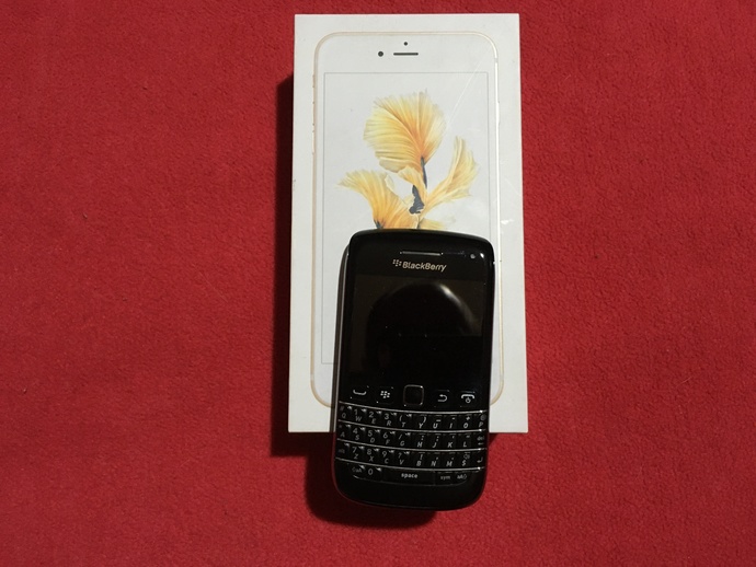 İlk cep telefonunuz kaç yaşında oldu? Marka ve modeli neydi?