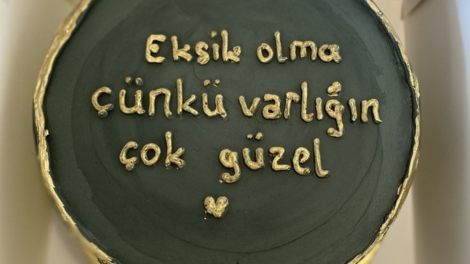 Pastacınız yine iş başında nasıl ama?