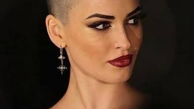 100 bin TL karşılığında saçlarınızı bu kadın gibi keser misiniz?
