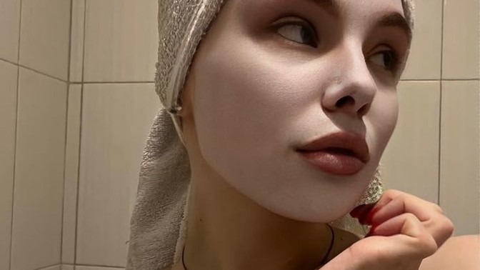 Doğal cilt maskelerini denemek hakkında ne düşünüyorsun? Hangilerini önerirsin?