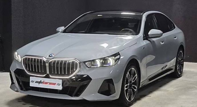 Honda Civic mı BMW 5.20 i mı iyi her açıdan hangisi alınır?