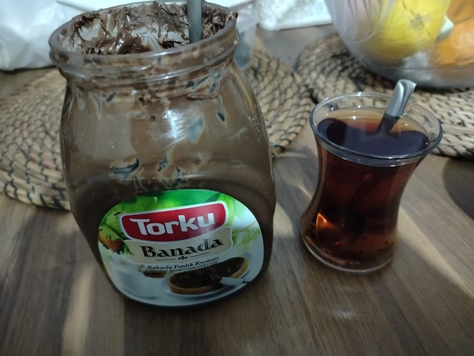 Çay ile çikolata yenir mi?