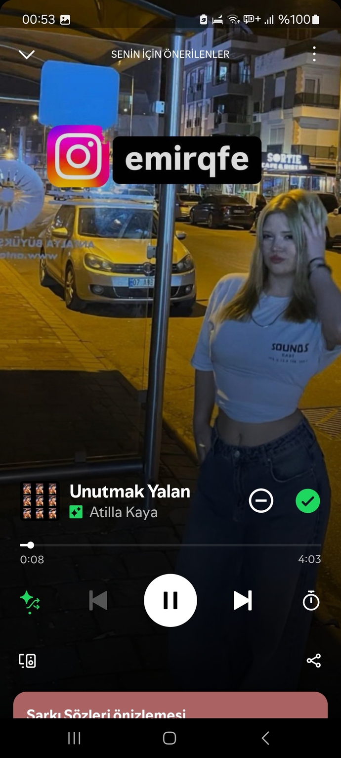 Spotify da saçma sapan insanların resimleri niye var?