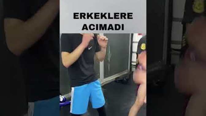 Ben de kızım ama bu kıza da p*ç dedim yani? Siz ne düşünüyorsunuz?