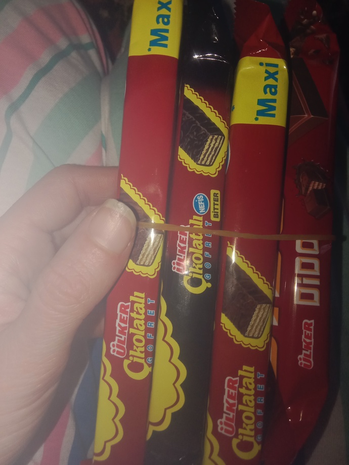 Ufak şeylere tav olmakla çok mu salağım?