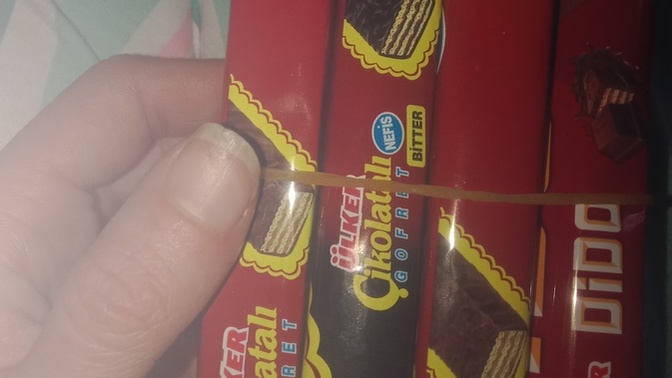 Ufak şeylere tav olmakla çok mu salağım?