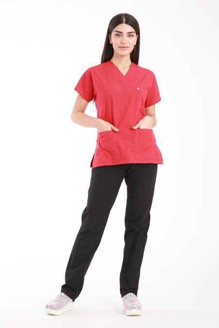 Scrubs Kombini Önerileriniz Nedir?