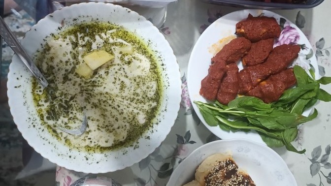 Komşunuzdan hiç böyle yemek geldi mi?