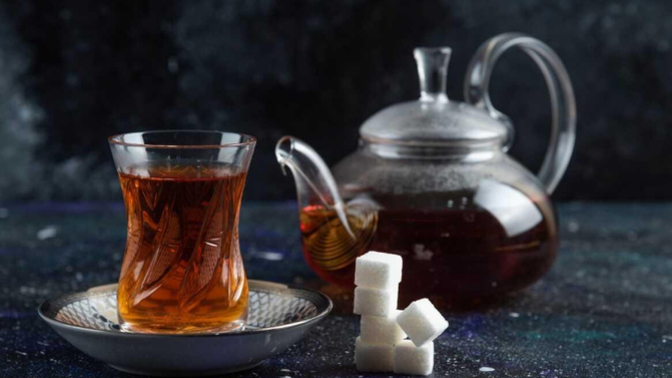 Çayınıza şeker atar mısınız?