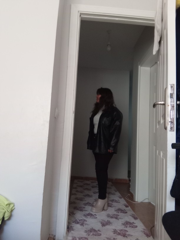 İş yeri iftarında bu ayakkabılar abartı mı?