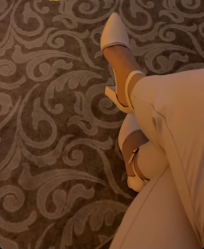 Siyah giyme toz olur kırmızı giyme seksi olur beyaz giyme donun belli olur diyip durdunuz peki biz ne renk giyicez ozaman?