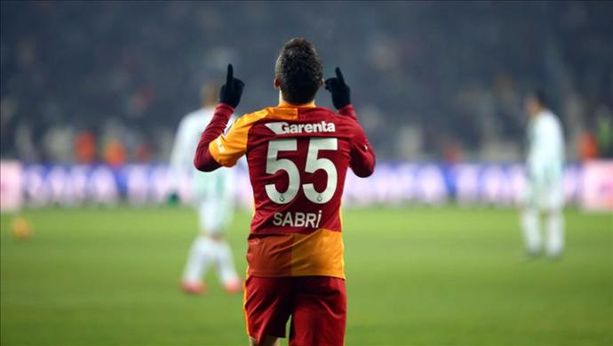 Sizce Sabri Sarıoğlu′nun en iyi golü hangisiydi?