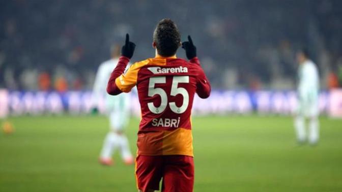 Sizce Sabri Sarıoğlu′nun en iyi golü hangisiydi?