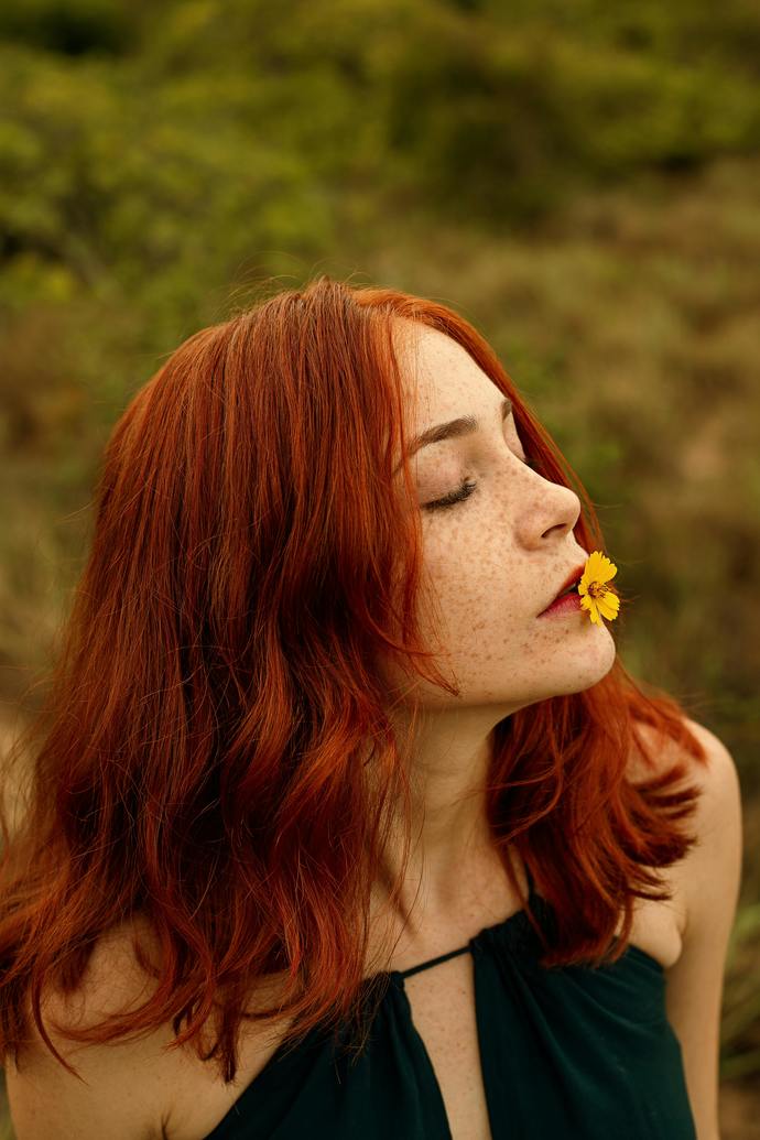 Örnek bir kızıl saçlı kadın fotoğrafı