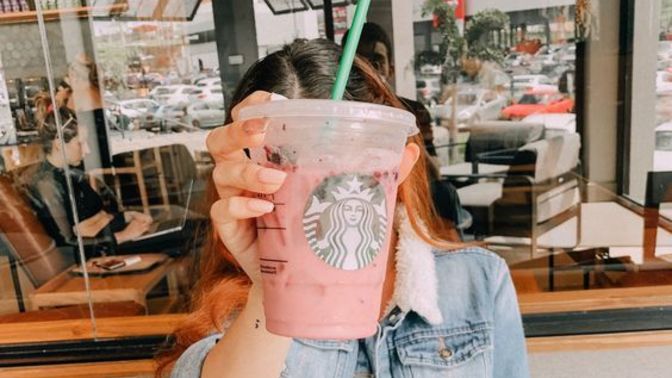 Hiç Starbucksa gitmemek eziklik midir?