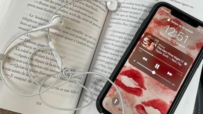 Kitap okurken müzik dinler misiniz?