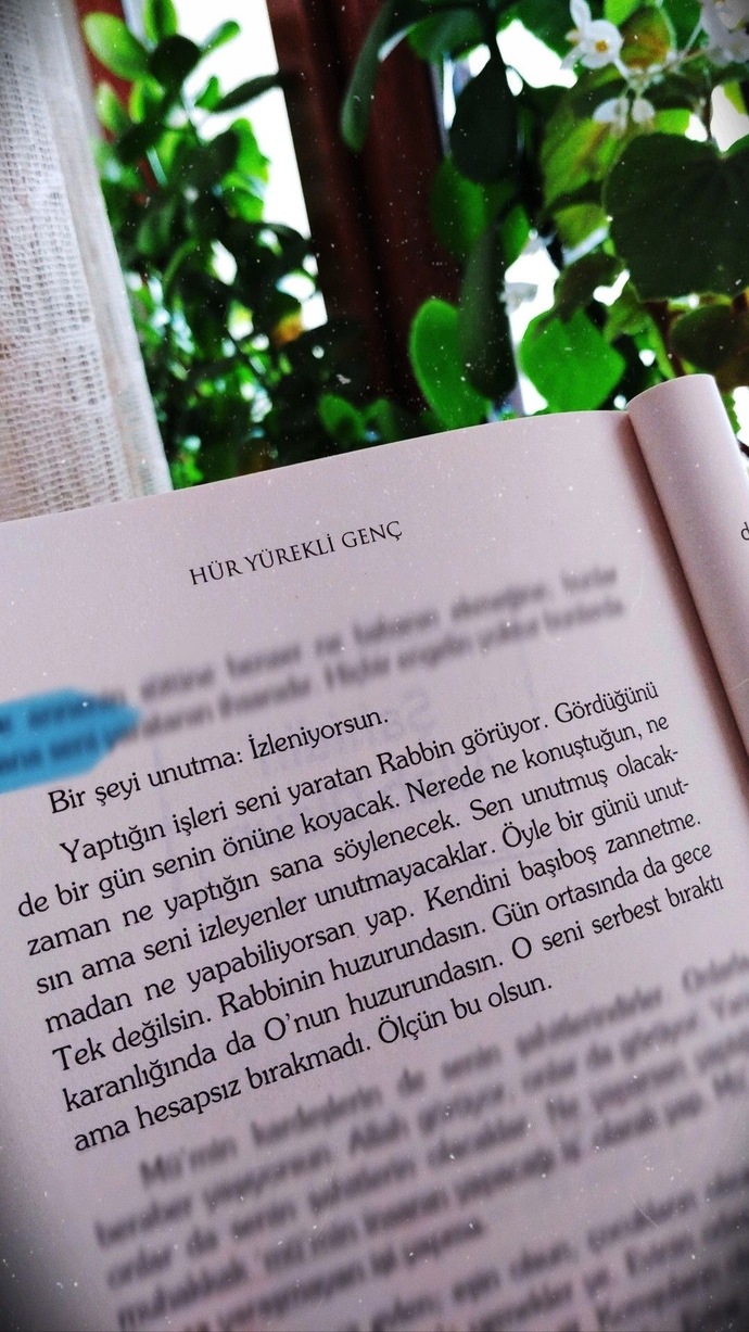 Neden kendini olduğundan farklı gösteren insanların büyüsüne kapılırız?