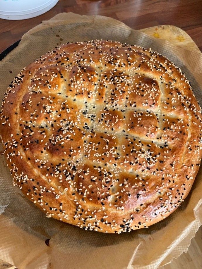 Ramazanın en büyük sınavı: Pide kuyruğu! Tam sıra sana geldiğinde pidelerin bittiğini öğrensen ne yaparsın 😅?