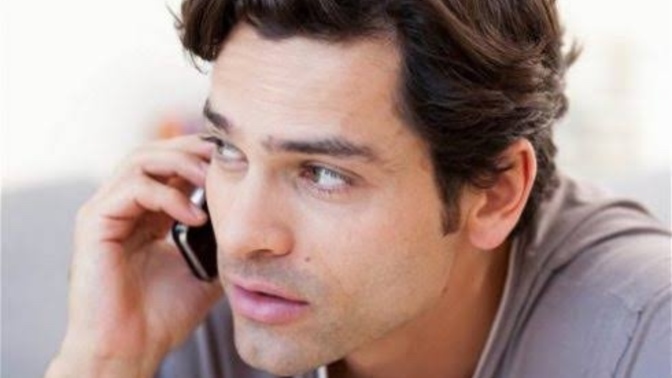 Sevgilinin telefonunu karşı cins kişisi açarak müsait değil diyor! aklından geçen ilk düşünce ne olur?