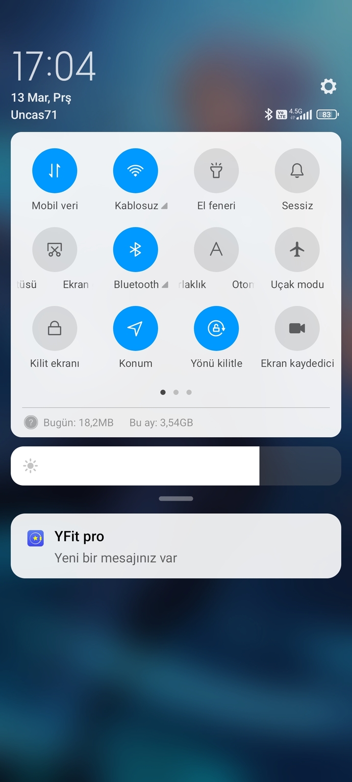 Resmi 14 pro kullanan var mı, açıklama detayda?