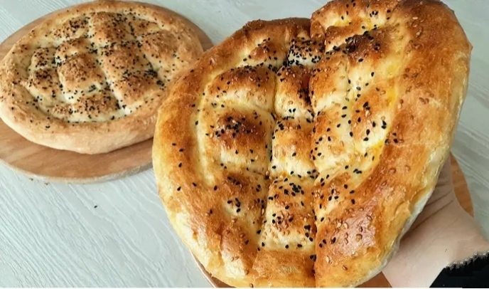 Ben ramazan pidesi olsaydım uzun kuyruğa girip beklermiydin yoksa başka fırınamı giderdin?
