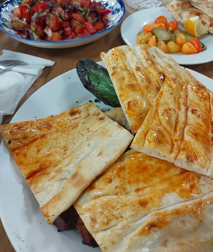 Birlikte yemek yiyeceğim sevgiliyi nereden bulurum?