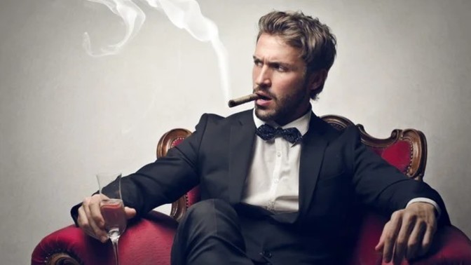 Zengin koca mi yoksa seven koca mı?