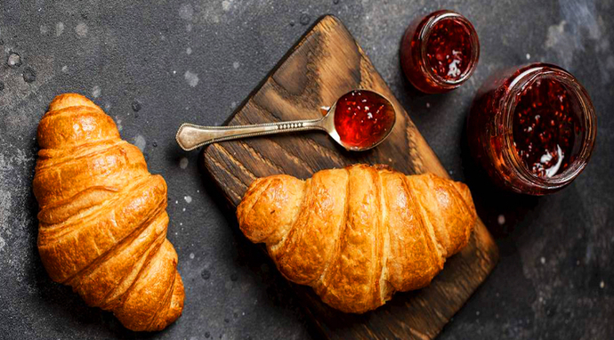 Fransız mutfağındaki kruvasan mı, makaron mu favoriniz olurdu🥐🥯🩷?