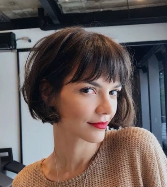 Saçınızı çene de aşağıdaki modeldeki gibi kestirmeniz karşılığında 10 bin verseler ne dersiniz?