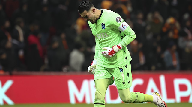 Galatasaray ile ismi anılan kalecilerden hangisi transfer edilmelidir?