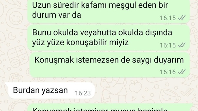 Bu erkek benimle konuşmak mı istemiyor yoksa utanıyor mu, bu mesajimdan sonra kankama yaklasti arkadaşca amac ne?