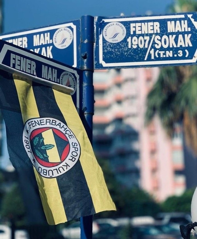 Ev dediğinde Aklına kim gelir?