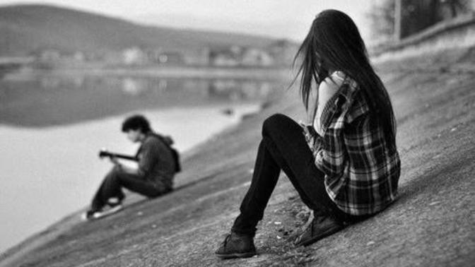 Birini çok seviyorsun ama o seni sadece arkadaş olarak görüyor… Ne yaparsın?
