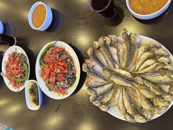 Evet bugün iftarda neler var görelim mi?