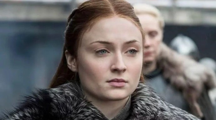 Sansa çok hain ve kötü kalpli değil mi?