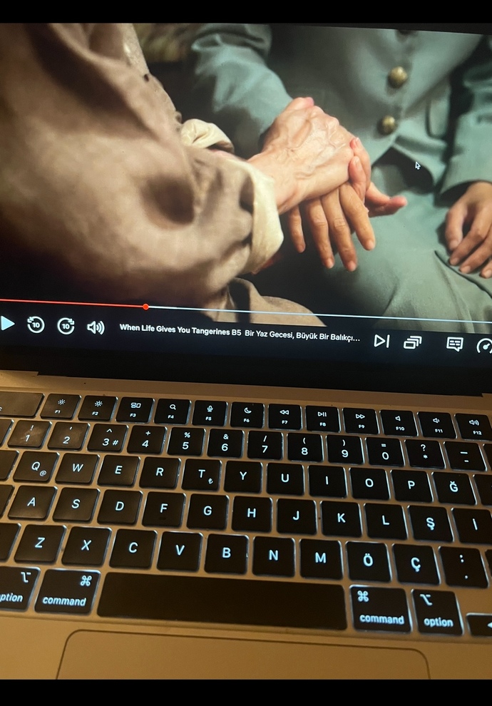 Netflix dizi önerir misiniz ya da güzel bir film?