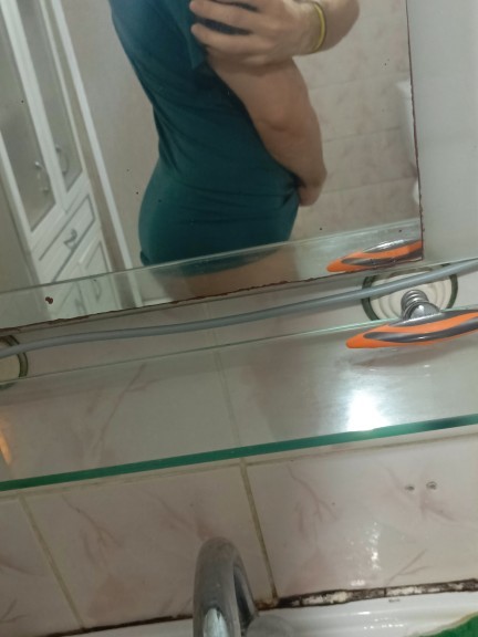 Bacak çalışırken mecbur kalçaya da vuruyor sizce çok mu kötü bi erkeğe göre?