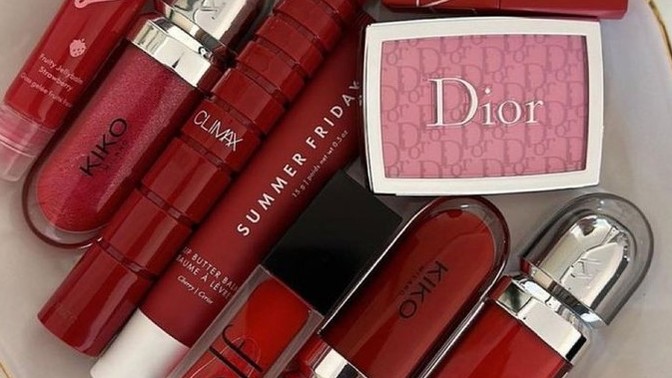 Diorun rujları mı daha kaliteli kikonun rujları mı?