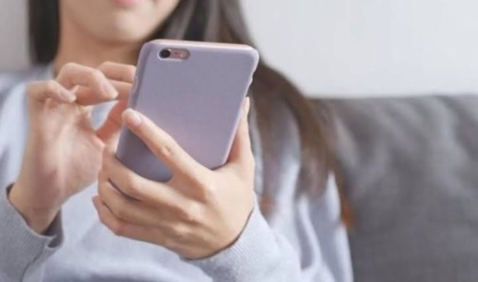 Telefona biraz bakınca gözleriniz ağrıyor mu?