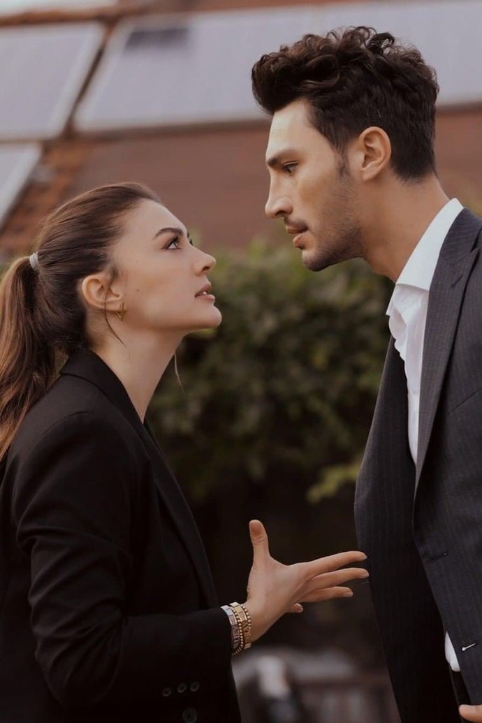 Sevgilinizin, geçmişte ilgisini çekmiş biriyle arkadaş olması kıskançlık sebebi olur mu?
