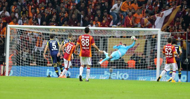 Takımınızın derbilerde attığı en güzel gol hangisiydi?