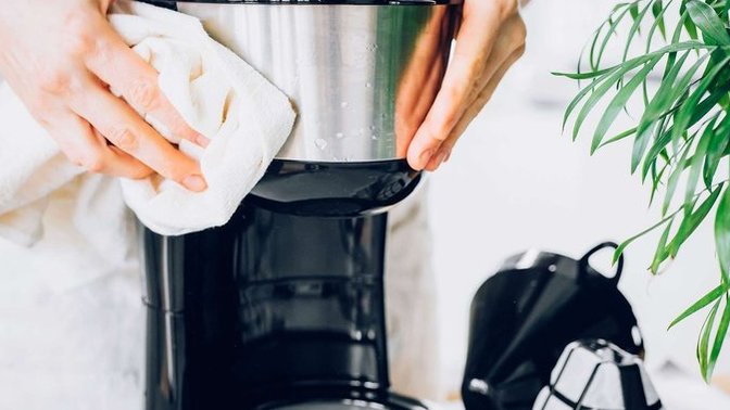 Makinenin bakımını yapmazsan kahvenin tadı gerçekten değişir mi?