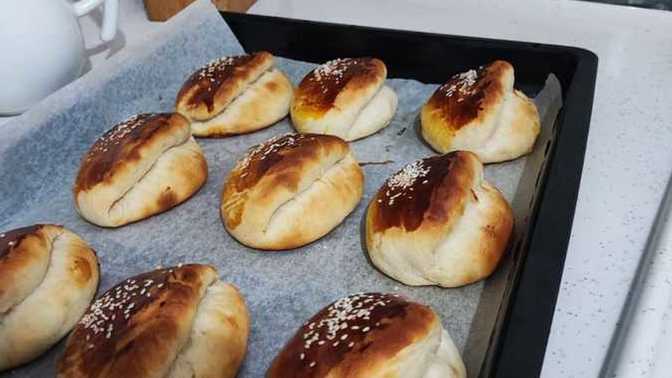 Şu saatte KAŞARLI poğaça yapmam şaka mı?