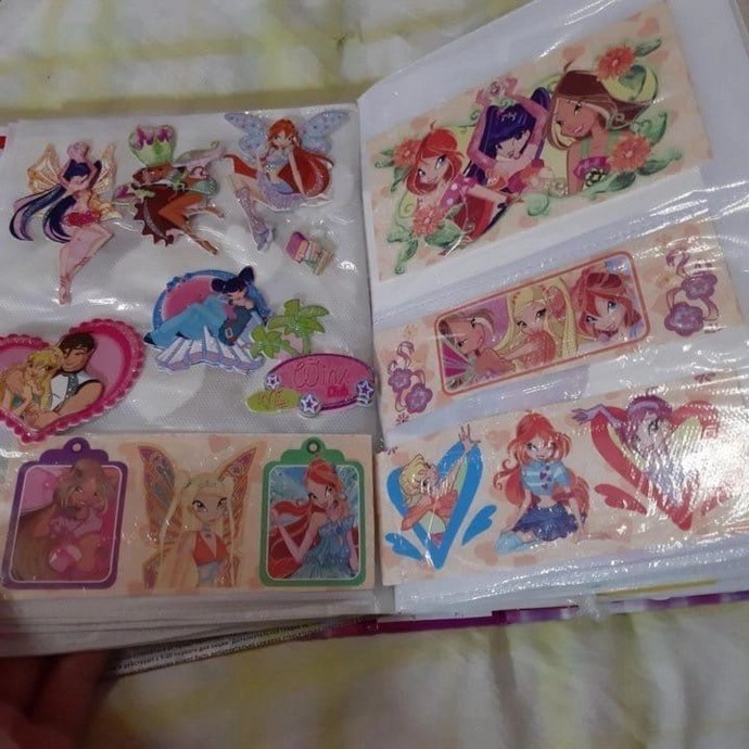 Kimlerin küçüklüğünde sticker koleksiyonu vardı?