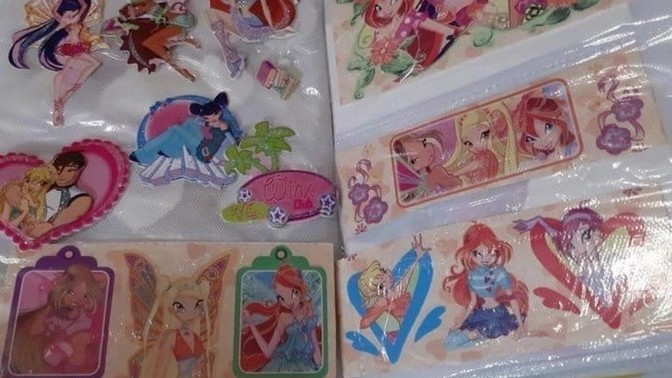 Kimlerin küçüklüğünde sticker koleksiyonu vardı?