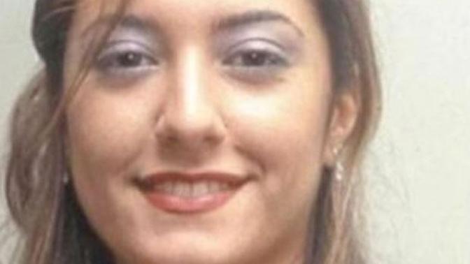 Kıvanç tatlıtuğun bununla evlendiğine hala inanamıyorum yaa?