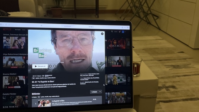 Yıl olmuş 2025 Breaking Bad izlenir mi?