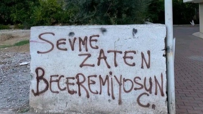 Gerçek aşk sadece filmlerde mi olur?